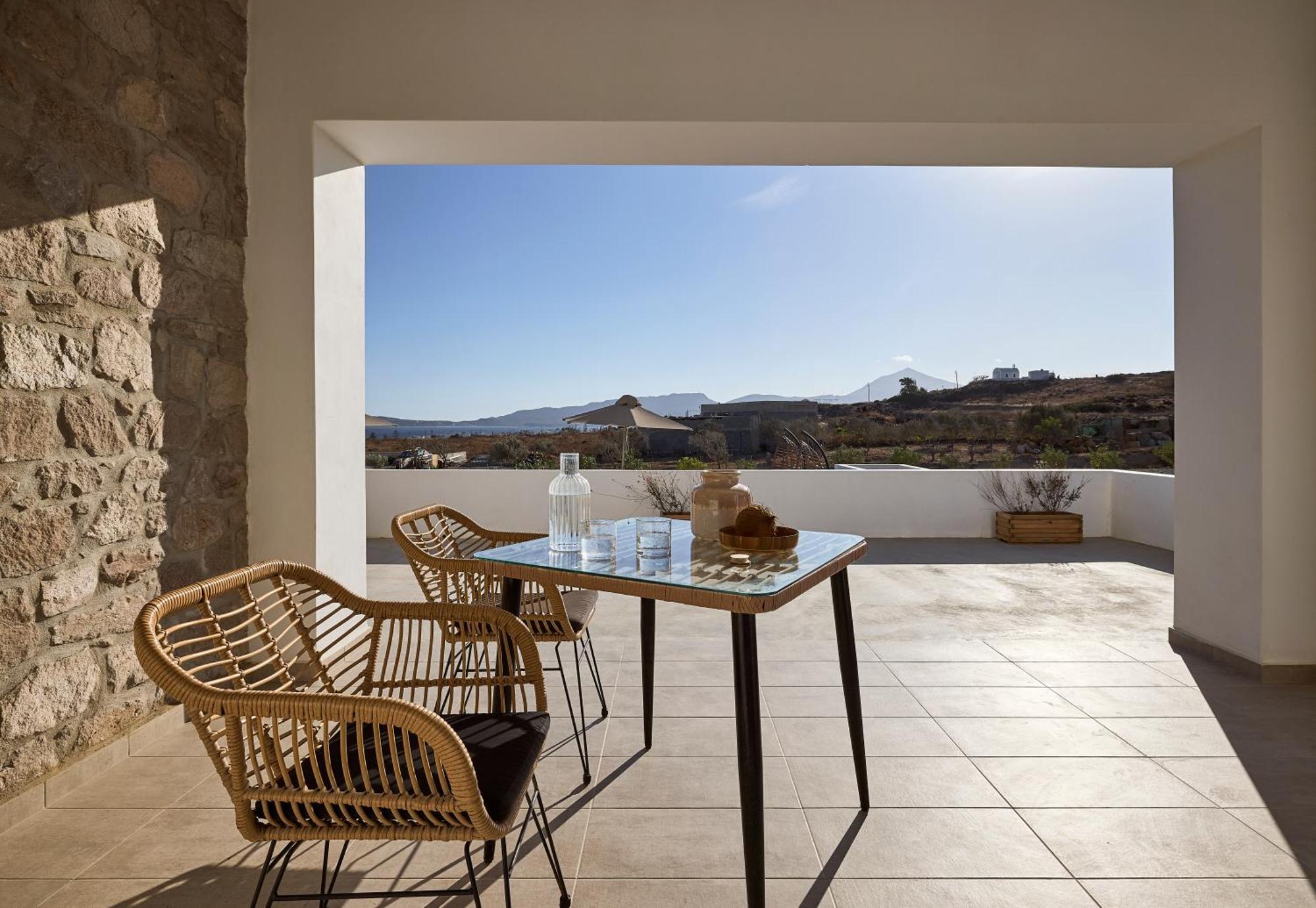 آداماس Kedros Milos Suites الغرفة الصورة