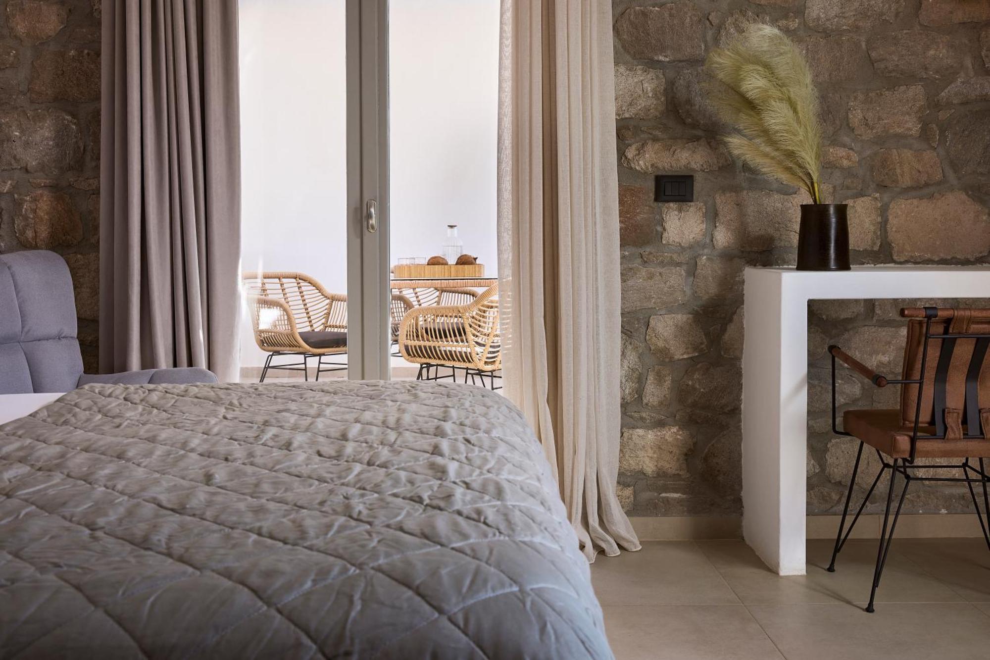 آداماس Kedros Milos Suites الغرفة الصورة
