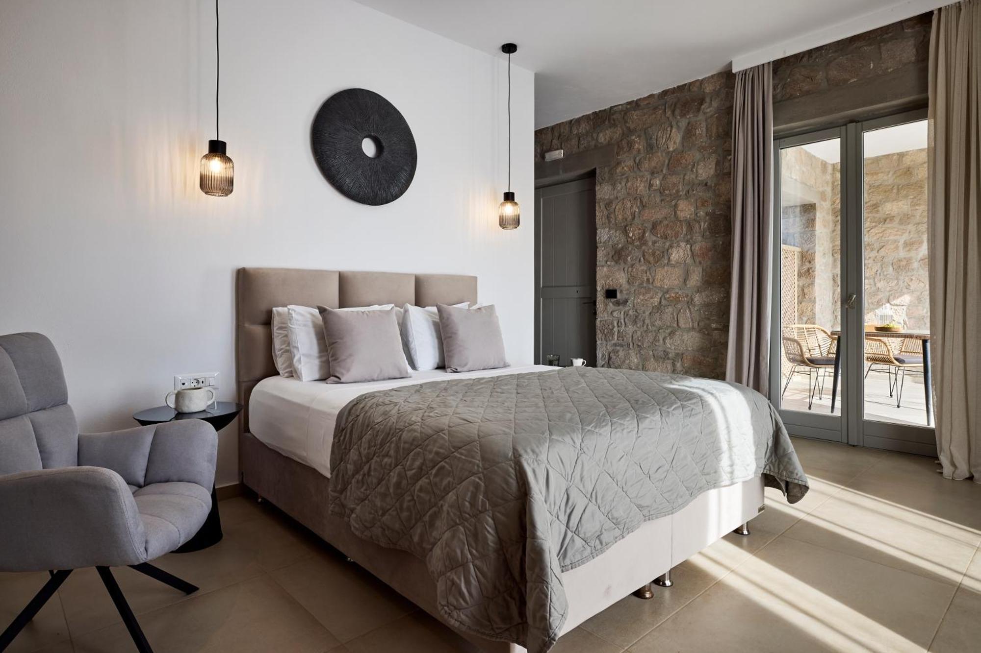 آداماس Kedros Milos Suites الغرفة الصورة